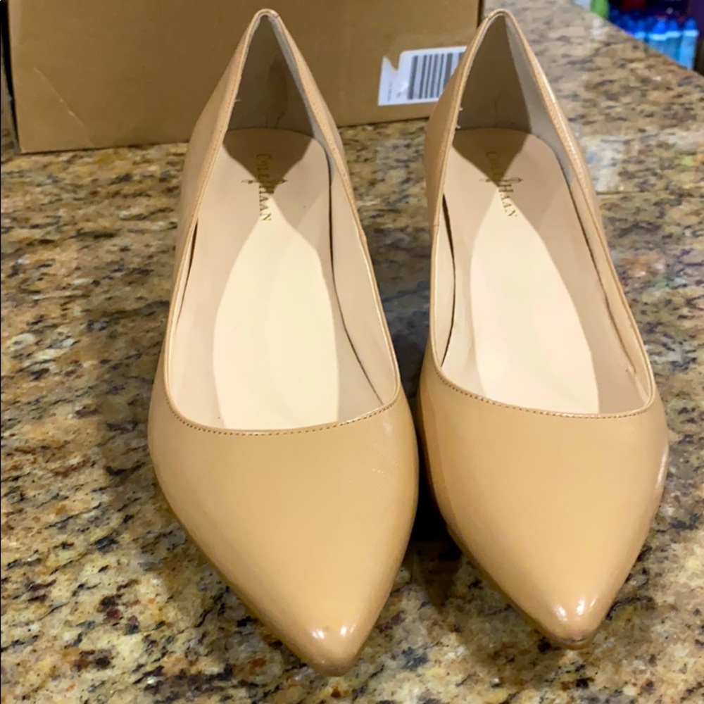 A pair of shoes